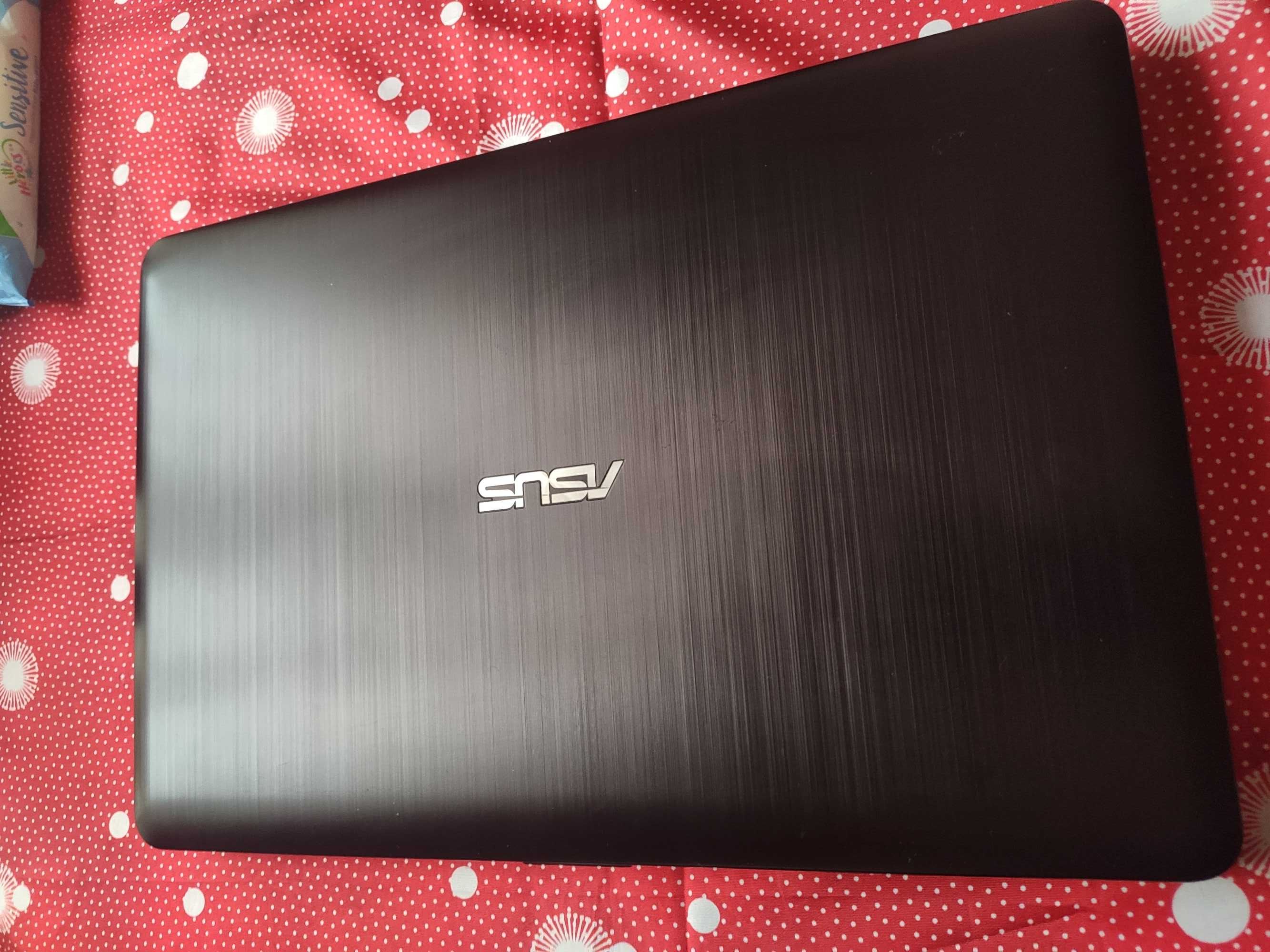 Ноутбук ASUS A540L (X540LJ)