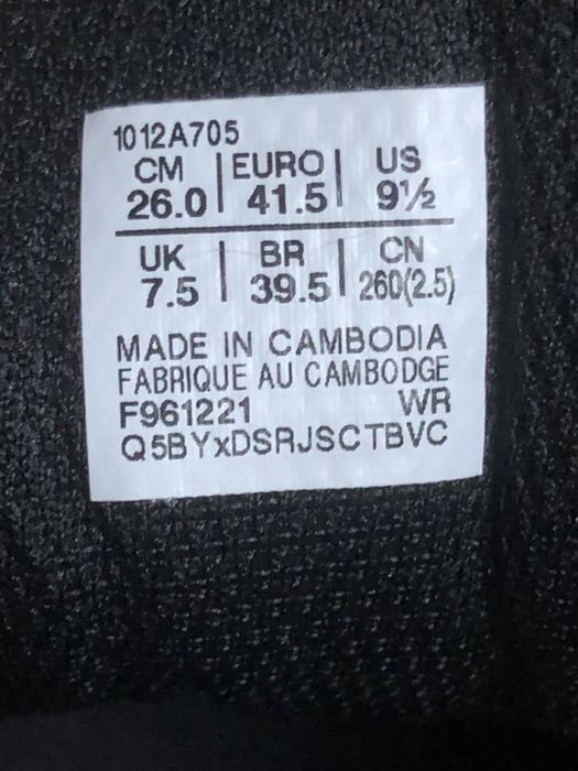 Оригінал, нові! Кросівки Asics для бігу, волейболу 41,5 41 40,5 40