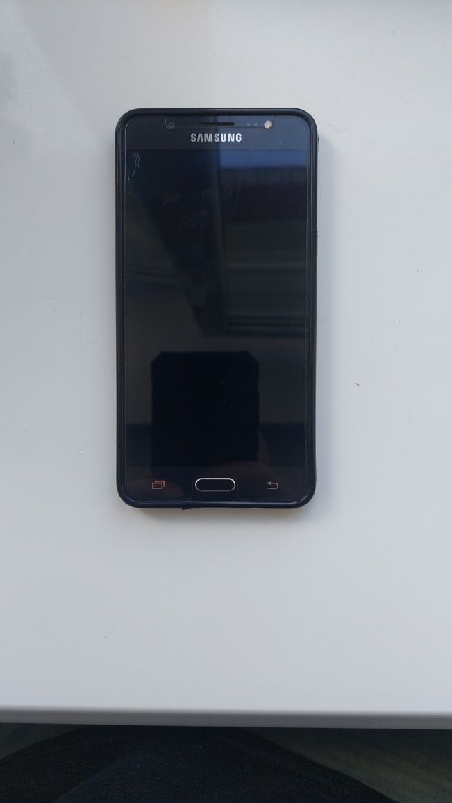 Продам Samsung j5(2016 j510) 2/16gb