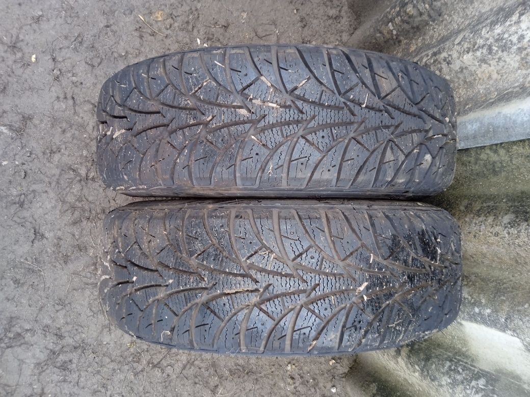 Резина зимова 205/65 r15 Snowgard