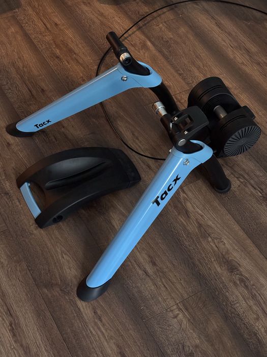 Trenażer Garmin Tacx Boost