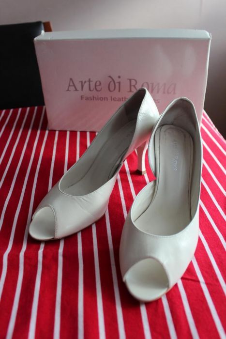 buty ślubne peep toe firmy Arte di Roma
