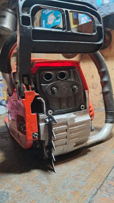 Бензопила Foresta 2,4kv 45sm² в гарному стані є відео роботи