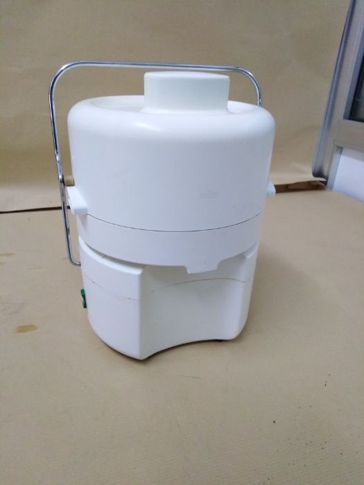 Máquina de Sumos a trabalhar a 100%