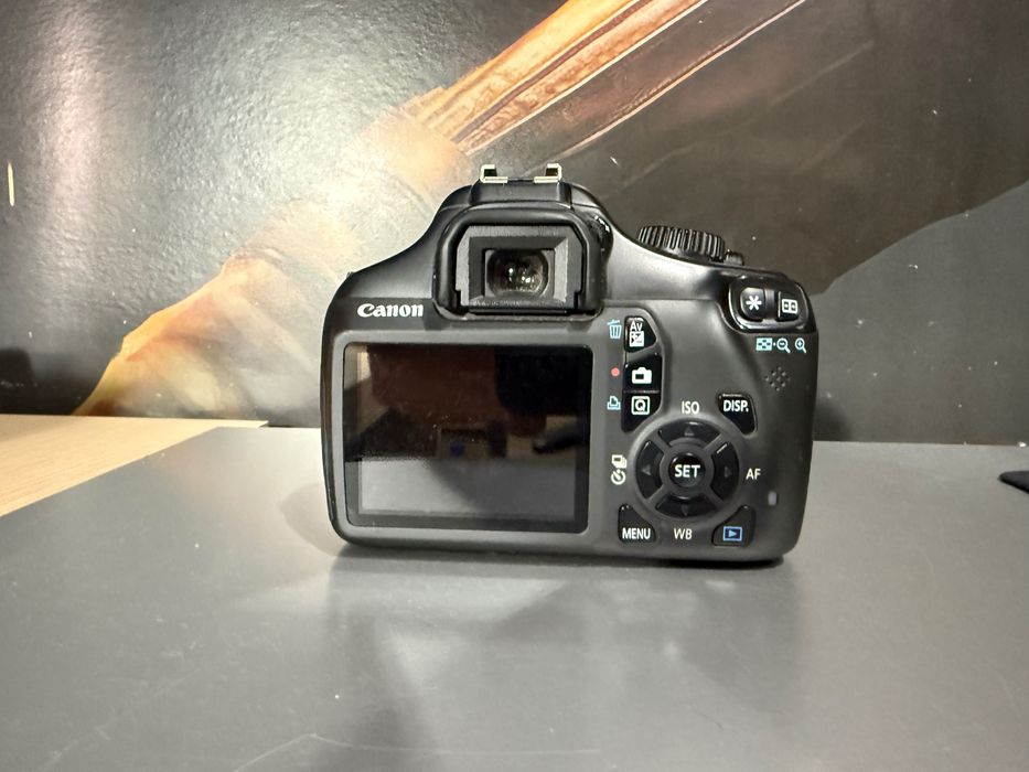 canon 1100d z 18-55mm/50mm/28-105