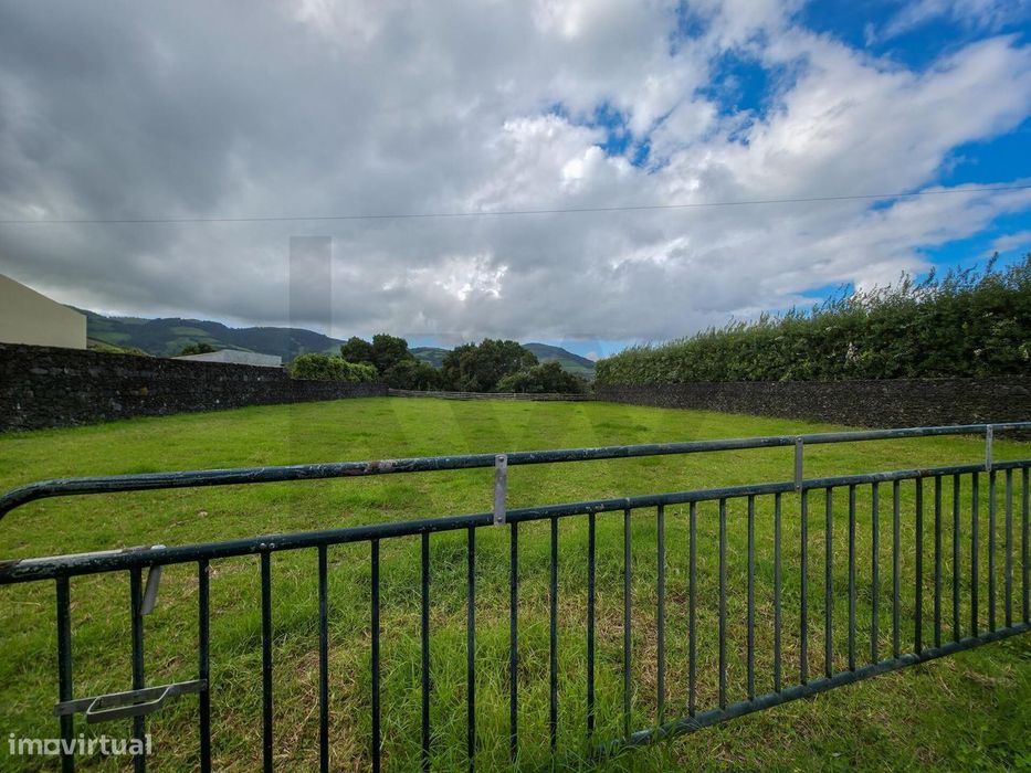 Terreno Rústico com Potencial Edificativo na Ribeira Grande (Conceição