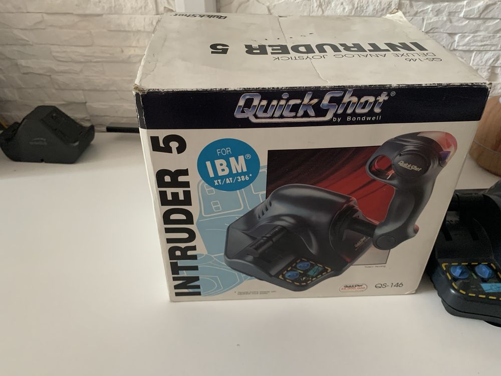 Quick Shot Intruder 5 Joystick Box