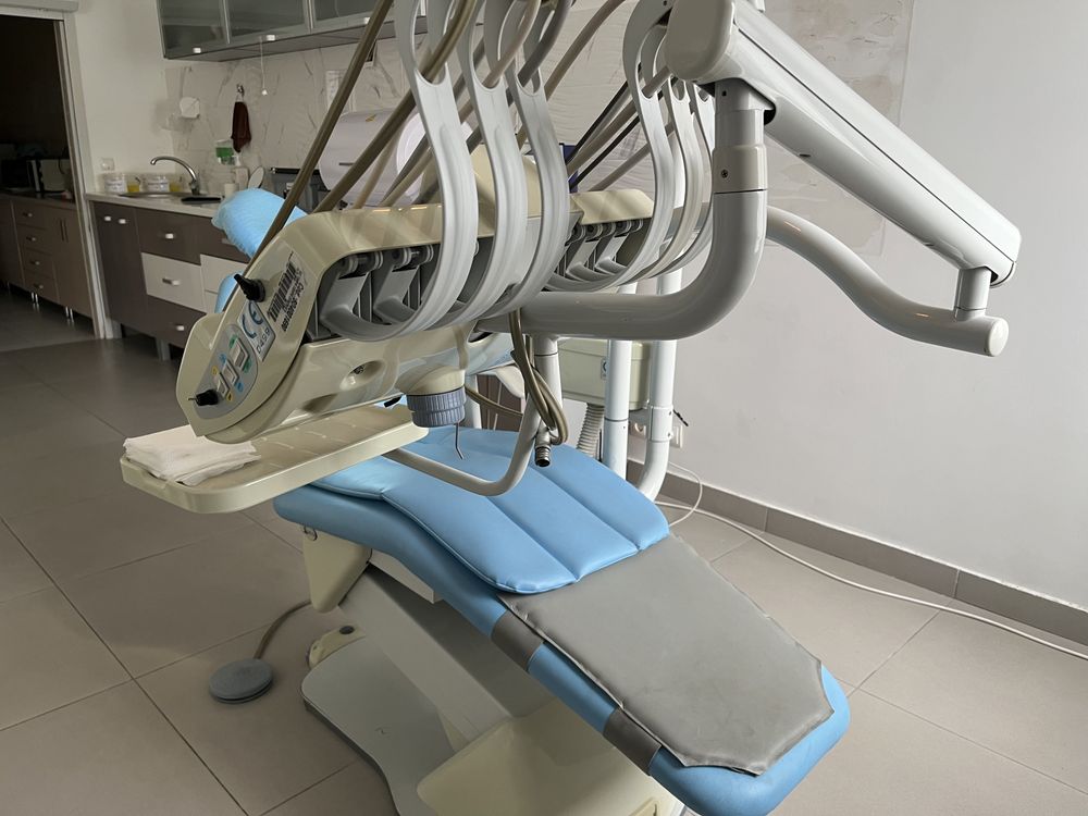 Стоматологічне крісло Gnatus