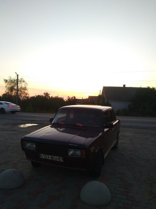 Продаю Жигули Ваз 2105 20000 торг