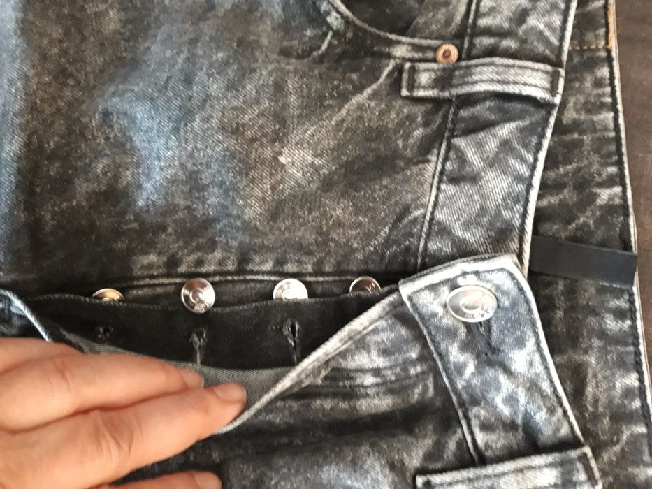 Śliczne, modne  jeansy mom z wysokim stanem rozmiar 42/44/46  xl  H&M