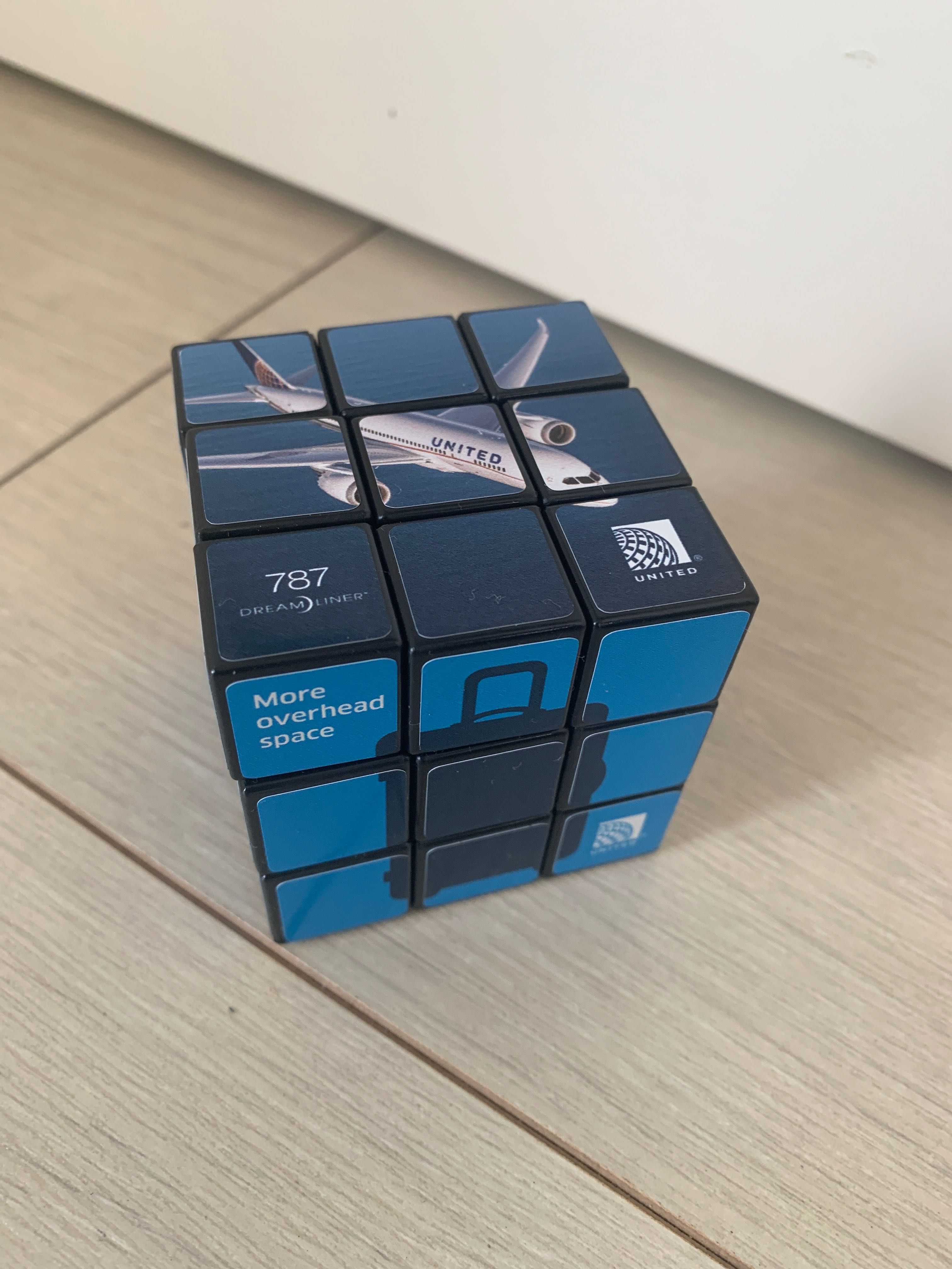 Boeing 787 coleção, cubo Rubiks original