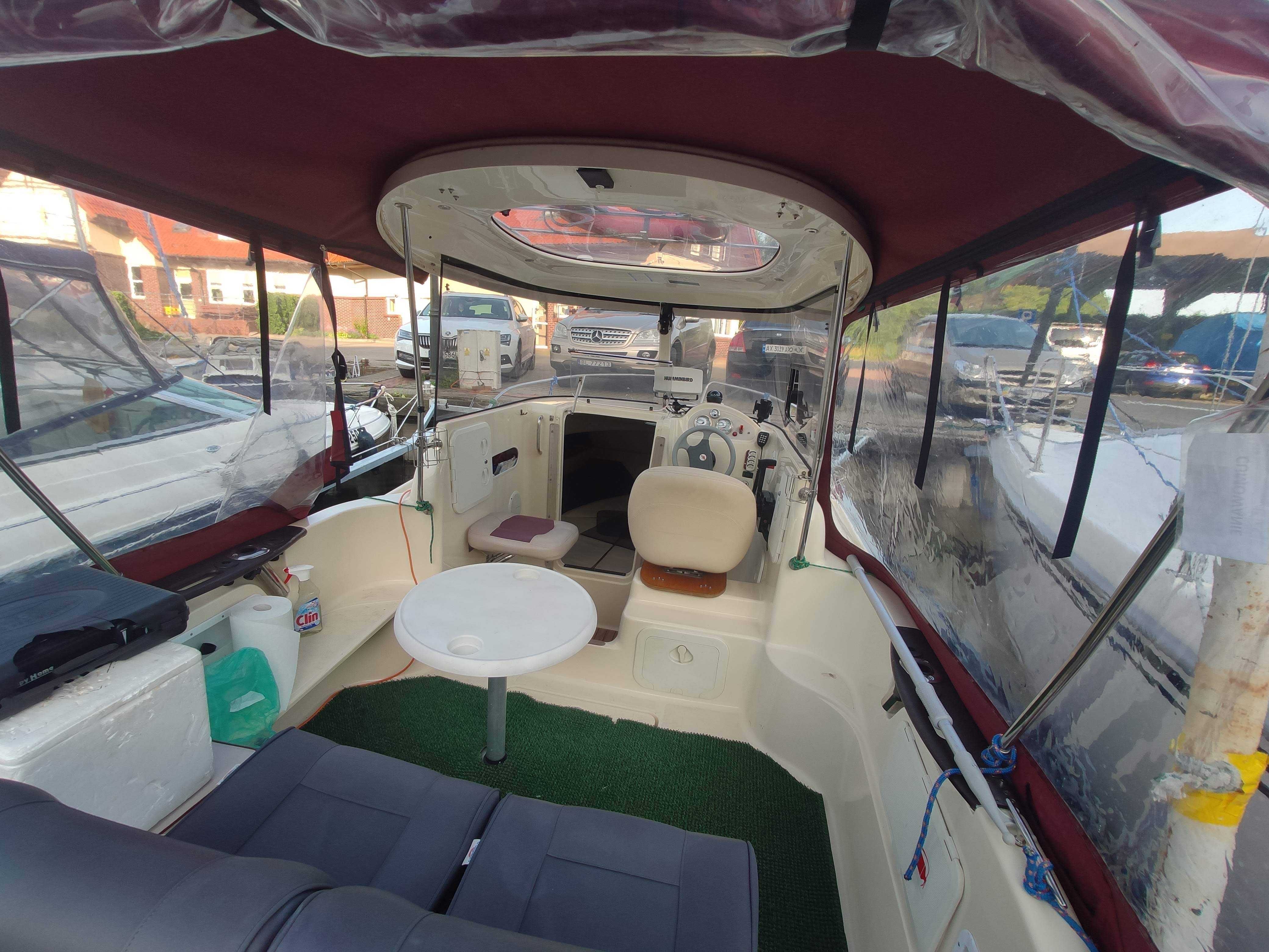 Quicksilver 530 Flamingo z przyczepą silnik 50