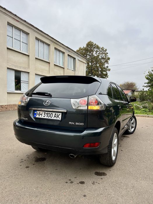Продам LEXUS RX300 3л.Бензин Полный привод!