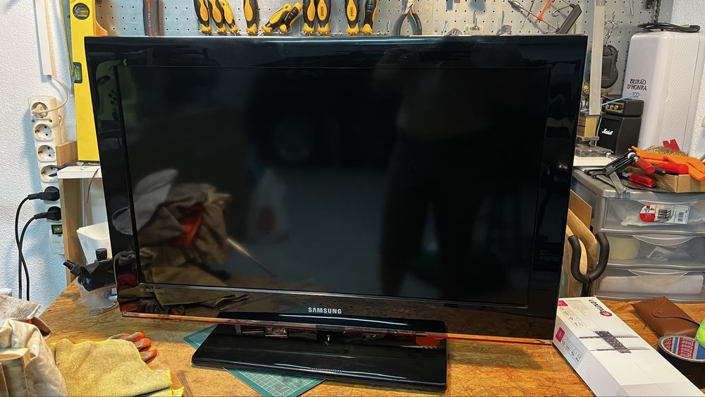 Samsung 32” em bom estado