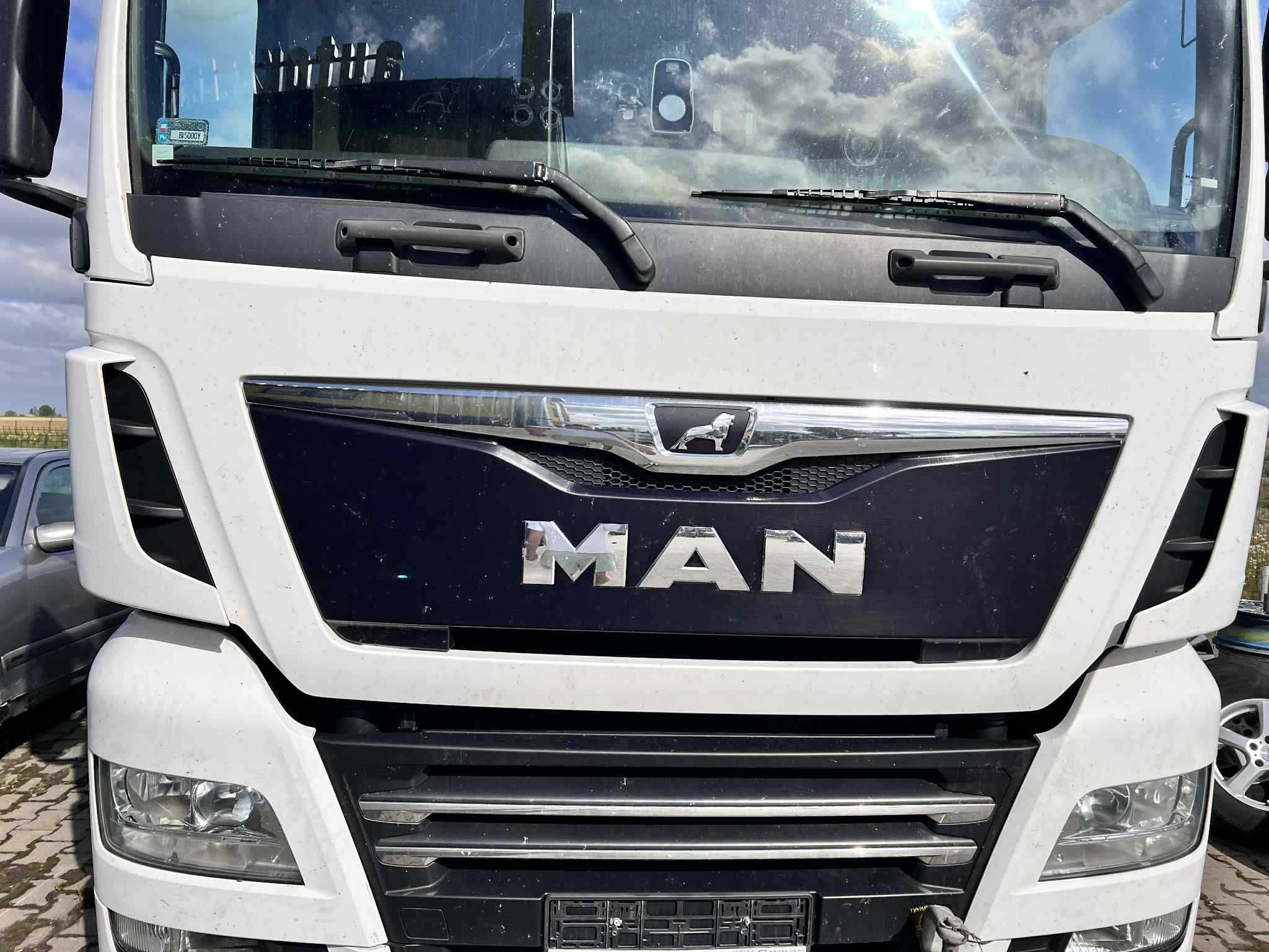MAN TGX LIFT 2018r EURO 6 XLX Maska Atrapa Poliki Biała Stan BDB ŁADNA