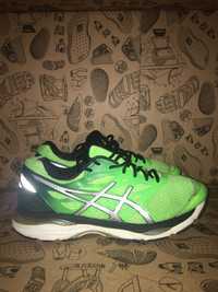 Asics Gel-Cumulus 18 tamanho 42