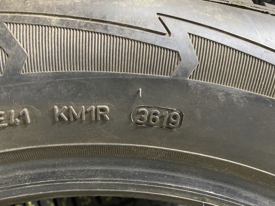 Зимові шини 225/60 R17 Goodyear