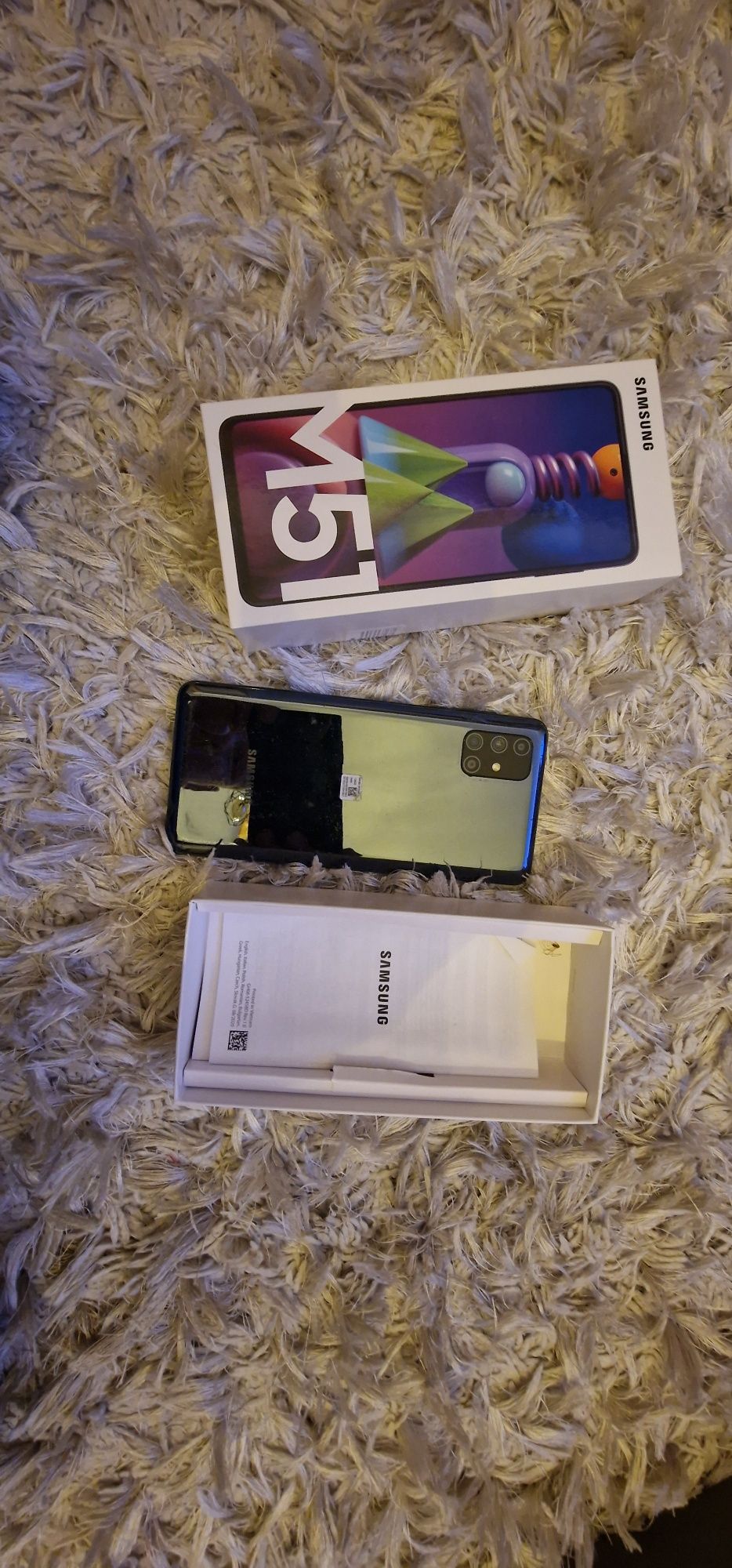 Samsung M51 zbity