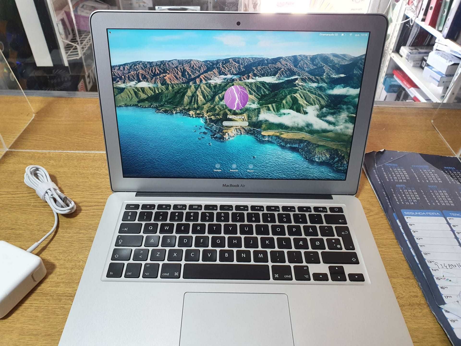 Apple Macbook Air Mid 2013, Intel i5-4250M, 4GB, 256GB SSD, 13.3"