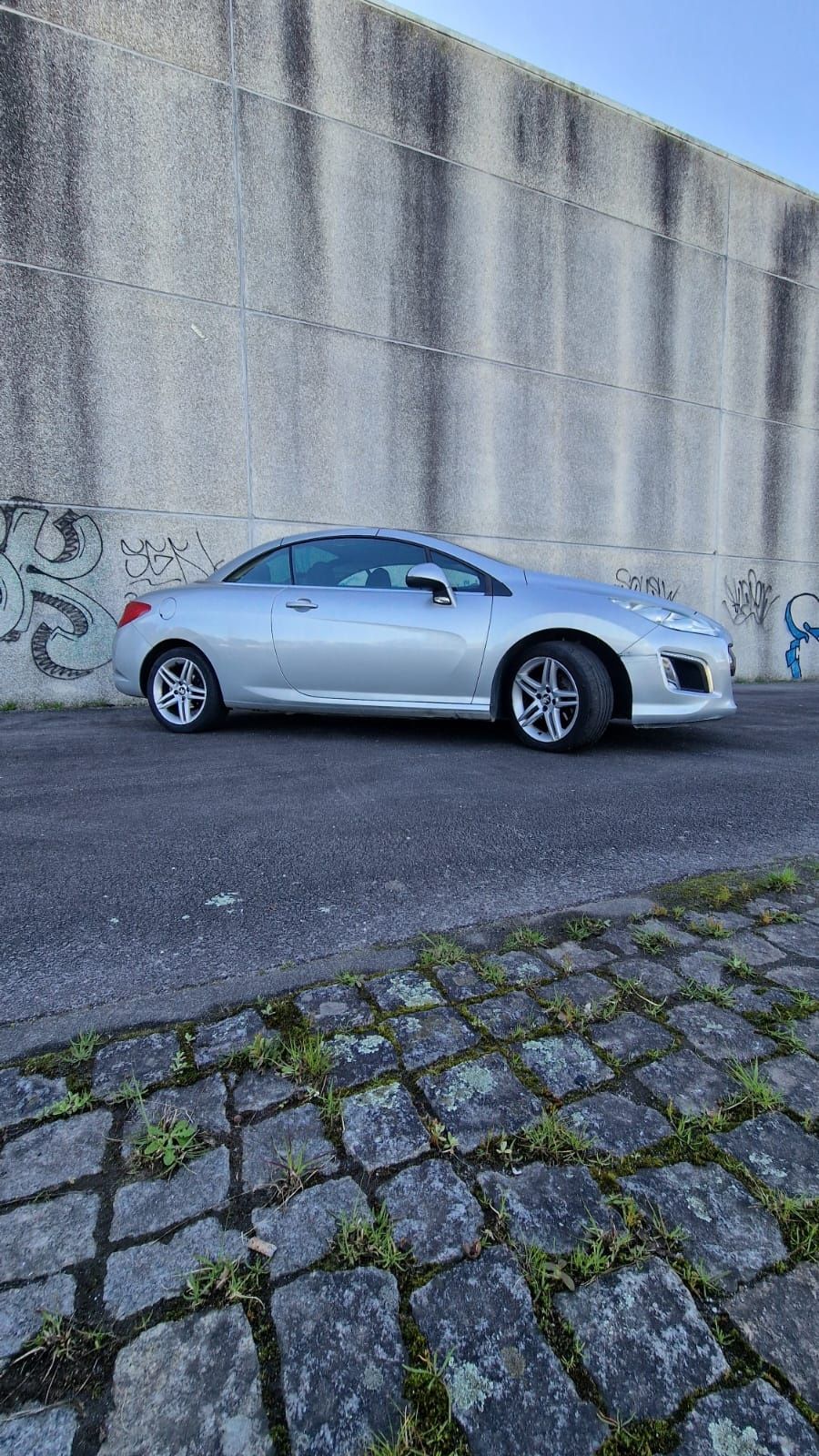 Vende-se Peugeot 308CC 
Descapotável, 4 l