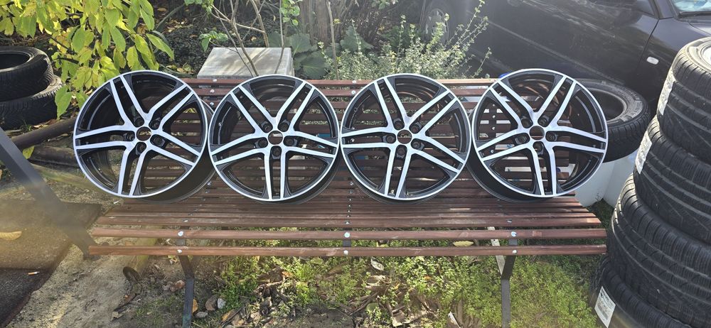Felgi 5x114.3 R19 ET45 72.6 Qshqai Mazda Renault Hyundai Mitsubishi