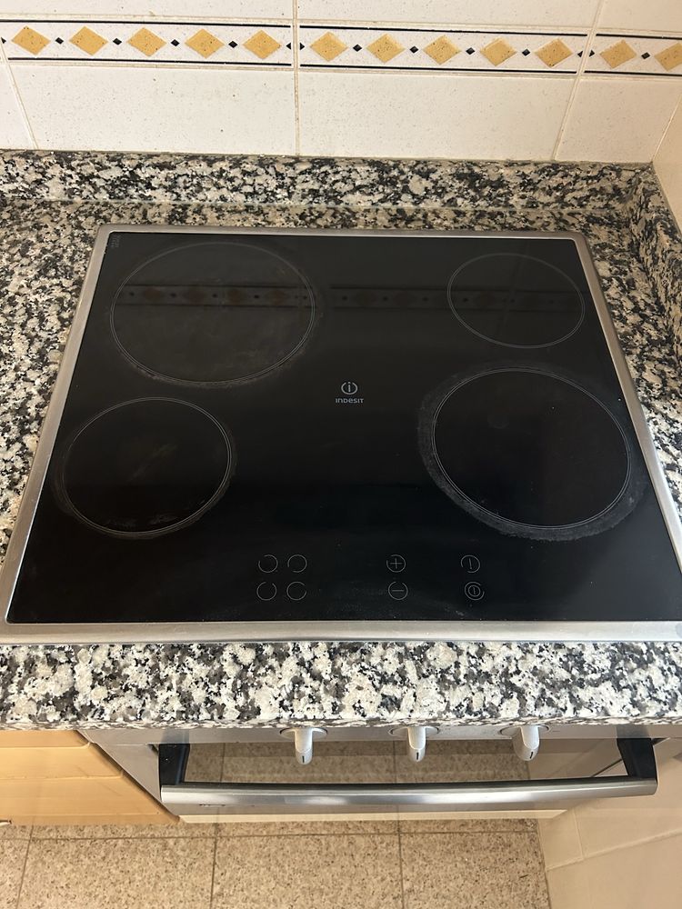 Forno Bosch + placa vitroceramica Indesit