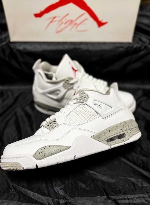 Damskie trampki_Jordan_4_retro_tech_white_Oreo R.40