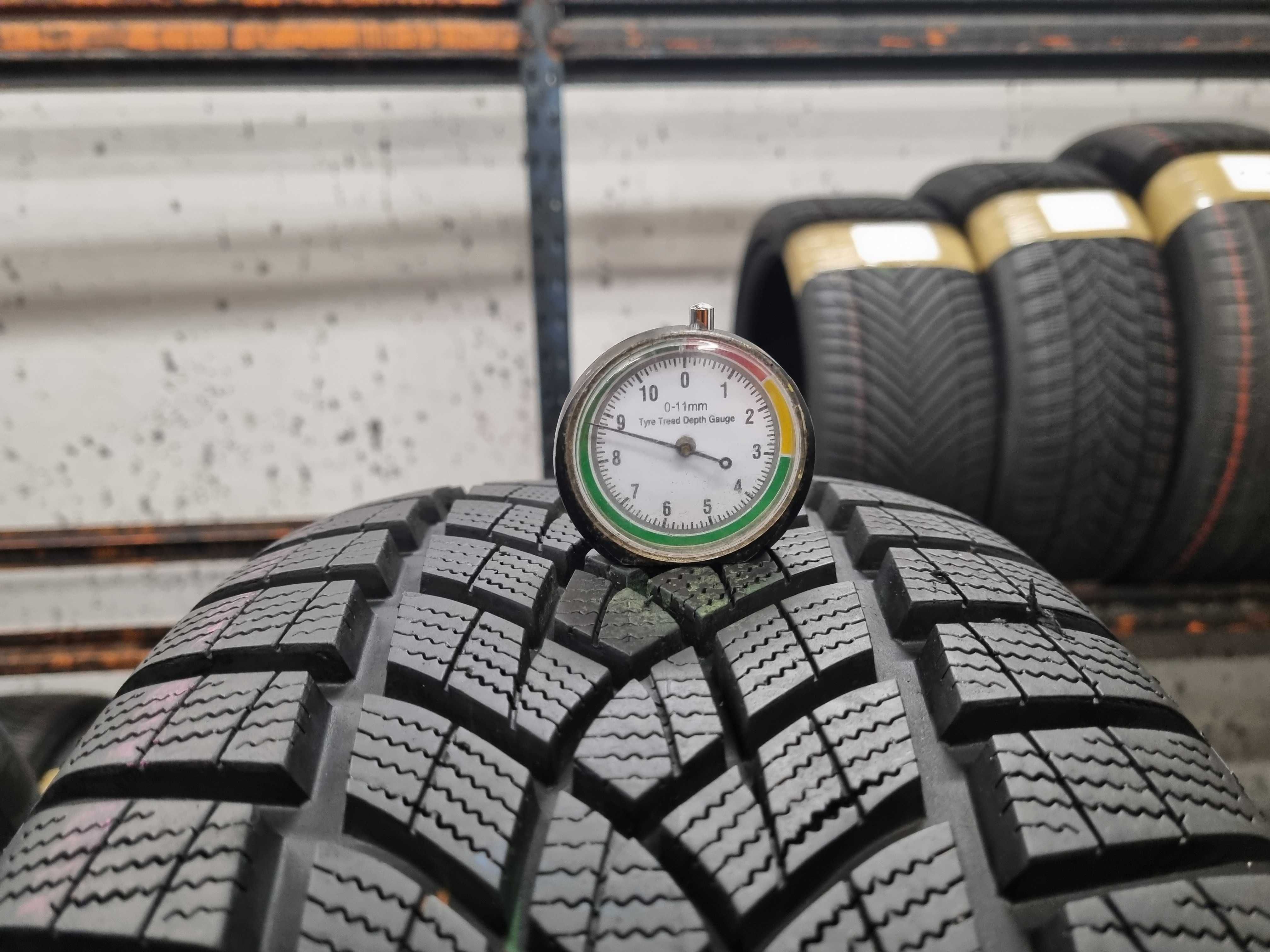 225/55/16 99V Goodyear Ultra Grip Preformance+ Dot.3119R