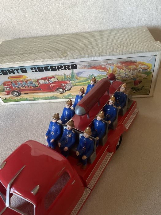 Brinquedo osul vintage