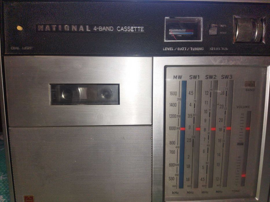 продам магнитофон national rq 235s