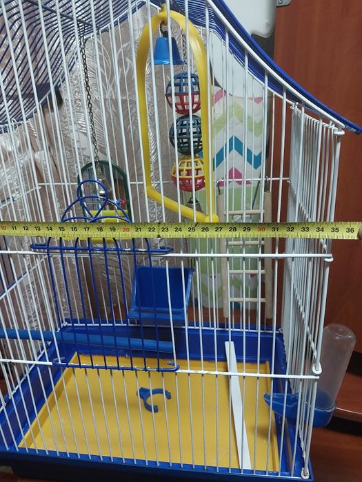 Продаю клітку для папуг
