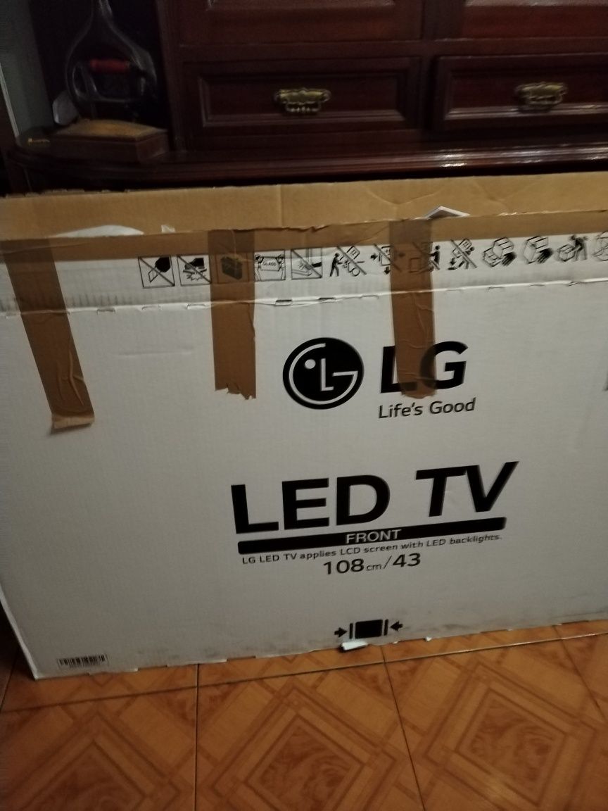 TV LG led TV,com avaria 43 polegadas Led