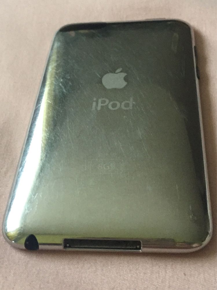 Apple iPod Touch 8gb z Wi-Fi bdb, idealne mp4 do Audi