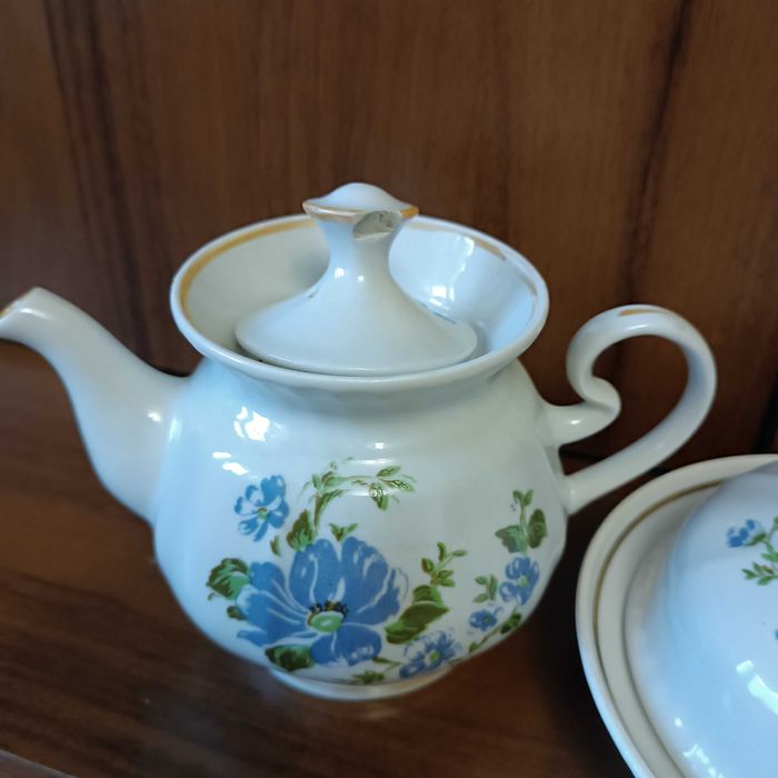 неповний чайний фарфоровий сервіз