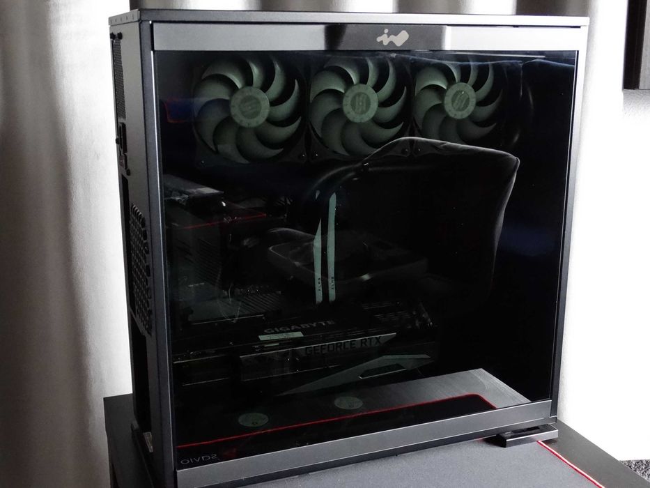 Komputer stacjonarny i7-11700KF 2x16GB 2.5TB SSD / 2TB HDD RTX3080TI