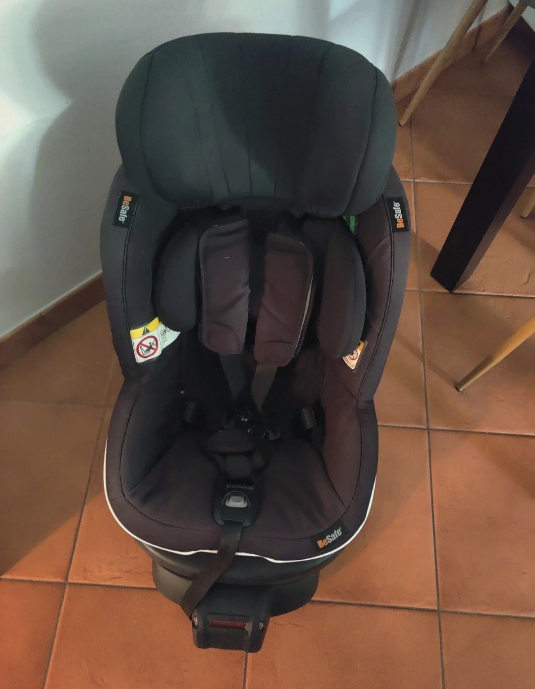 Cadeira Cadeira Auto BeSafe Izi modular desde o nascim.até 4 anos/18kg