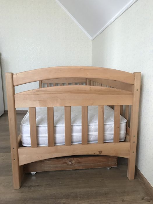 Ліжко односпальне