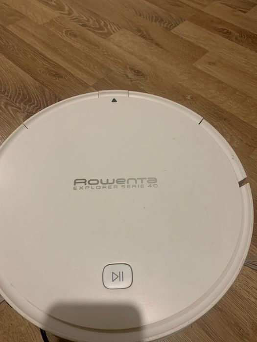 Продам робот-пилосос rowenta