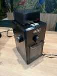 Młynek do kawy DeLonghi KG79