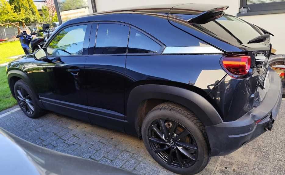 Mazda MX-30 Бампер|передній|задній|розборка.