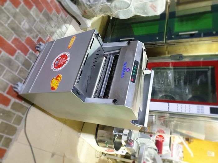 Хлеборезка оборудование для пекарни Автомат Wabama с Германии