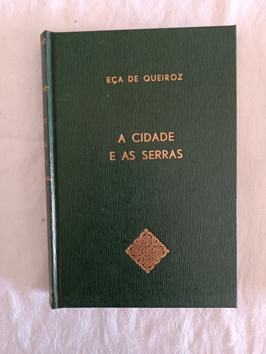 Livros antigos capa dura