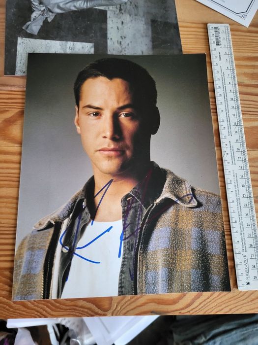 Автограф Киану Ривз Keanu Reeves
