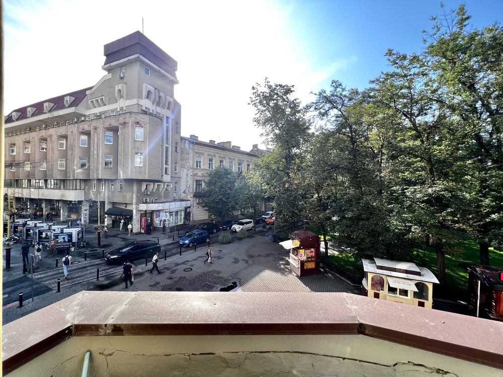 Офісне приміщення на Грушевського, поруч із Стометрівкою
