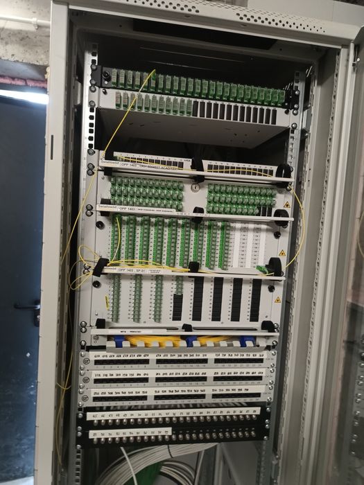 Spawanie światłowodów,budowa sieci FTTH