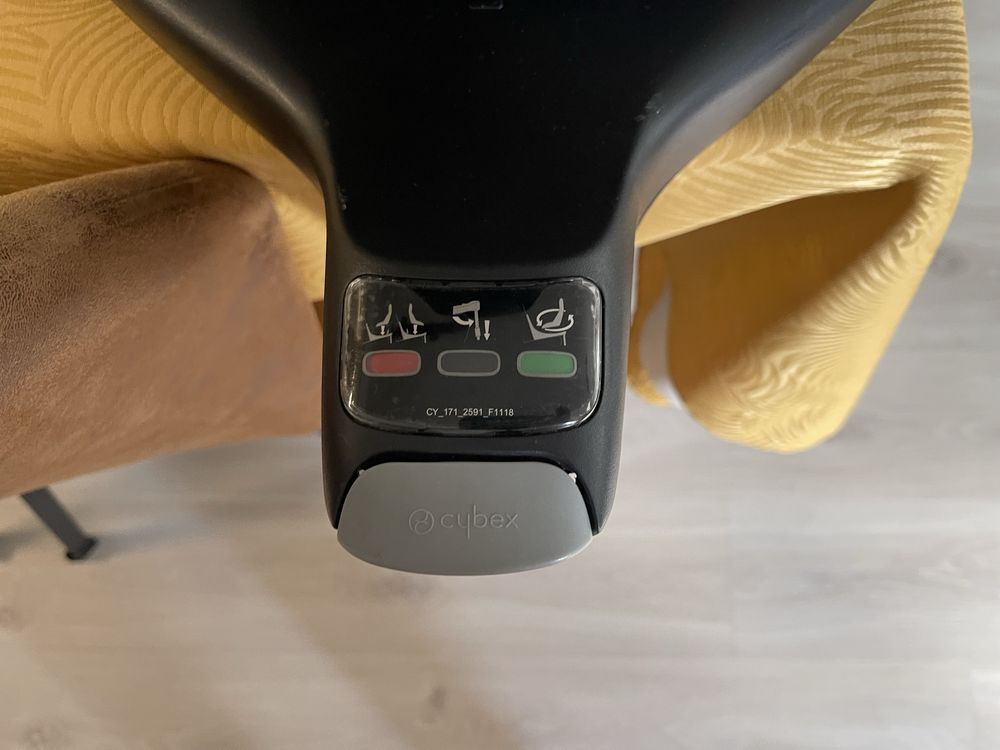 Cybex Cloud Z (Ovo Bebé) + Base Isofix (para carro)