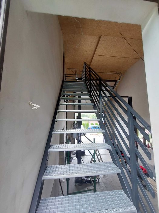 Schody metalowe krata wema