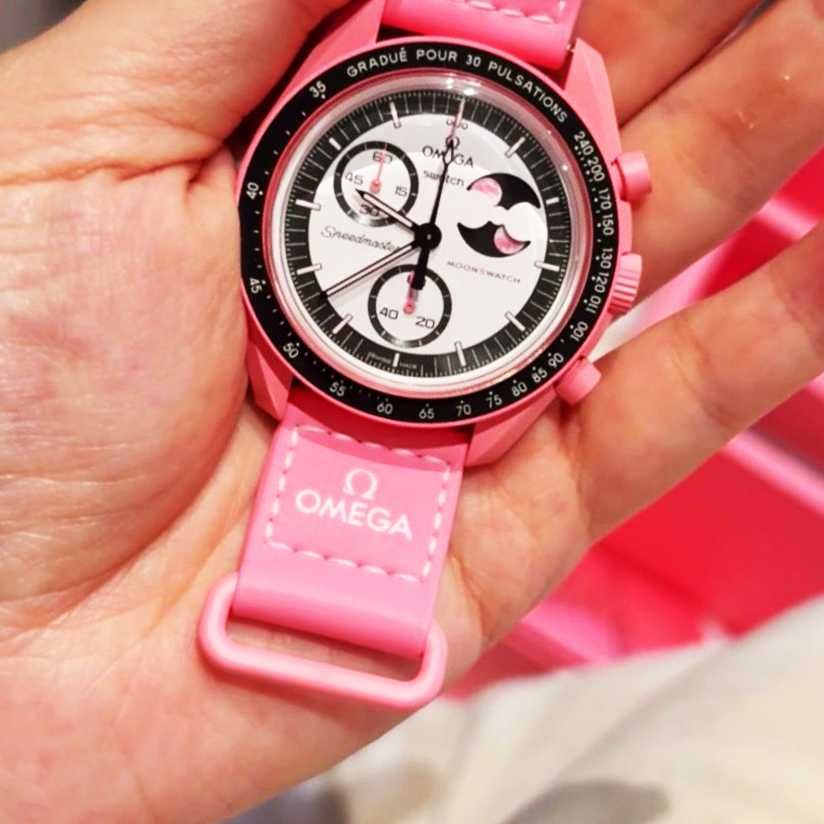 Pink Moon Watch - delikatny design inspirowany światłem księżyca!