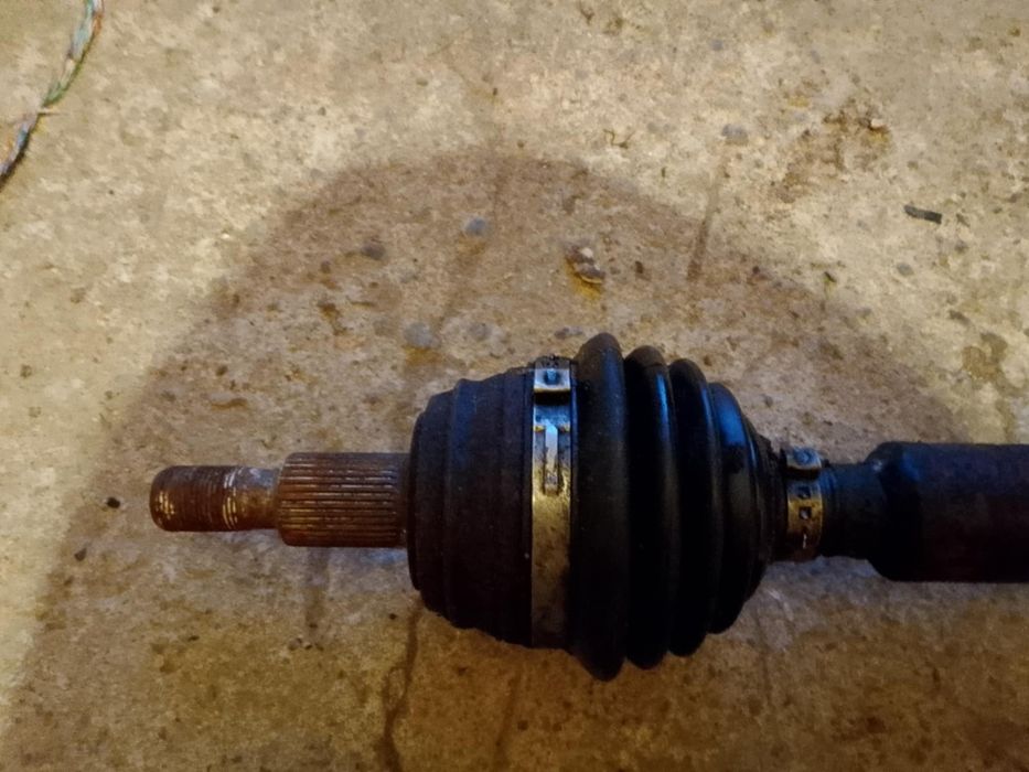 PÓŁOŚ PRAWA AUDI A3 8P Volkswagen Seat