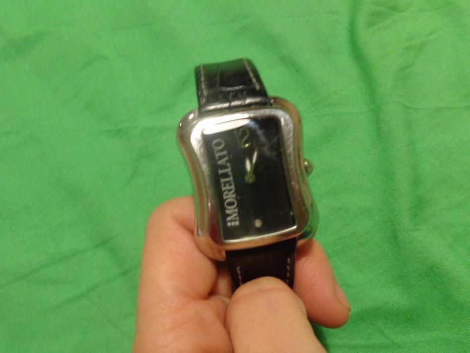 Sprzedam damski czarny zegarek Morellato